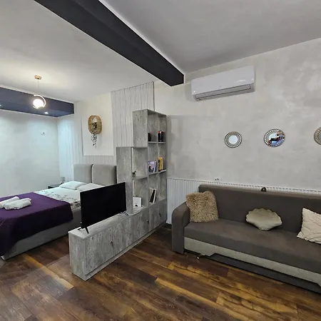 Dori's Vollga By Bohem Apartment Durres