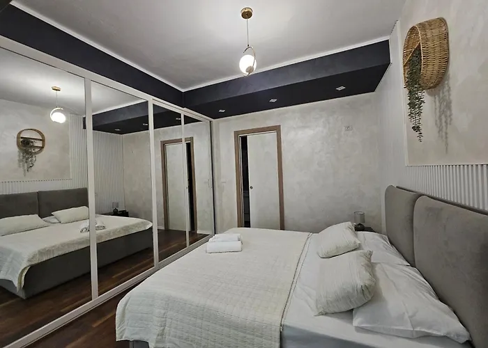 Dori's Vollga By Bohem * Durrës